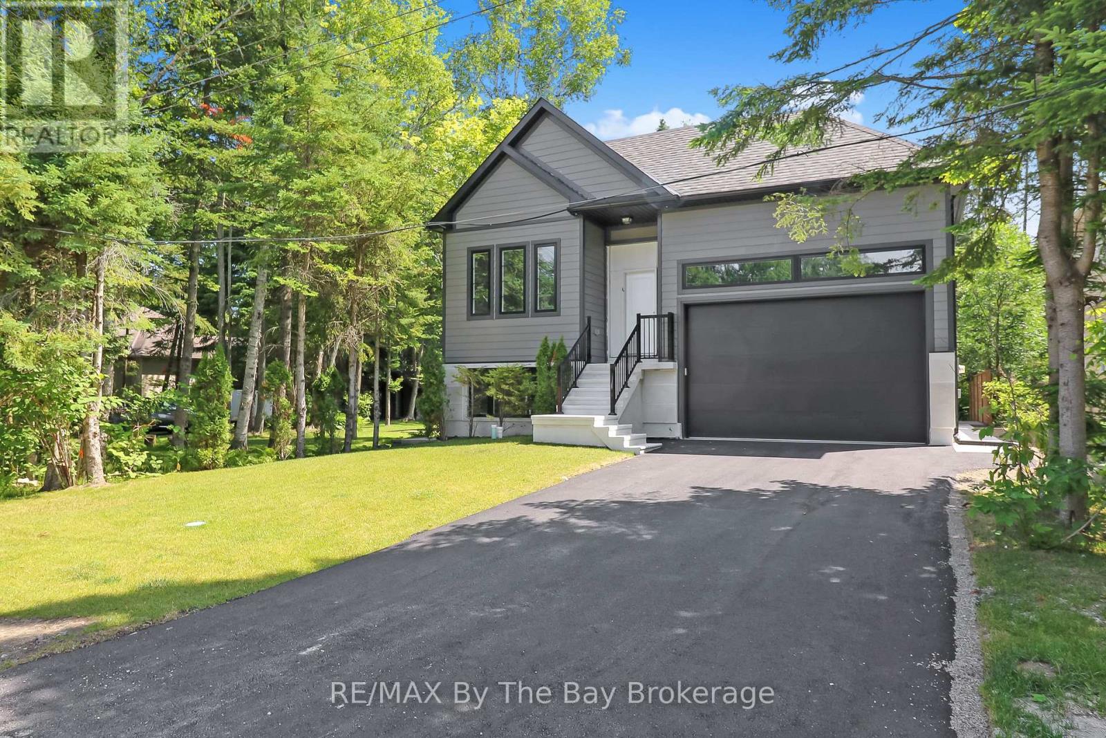 35 48TH STREET N, Wasaga Beach, Ontario