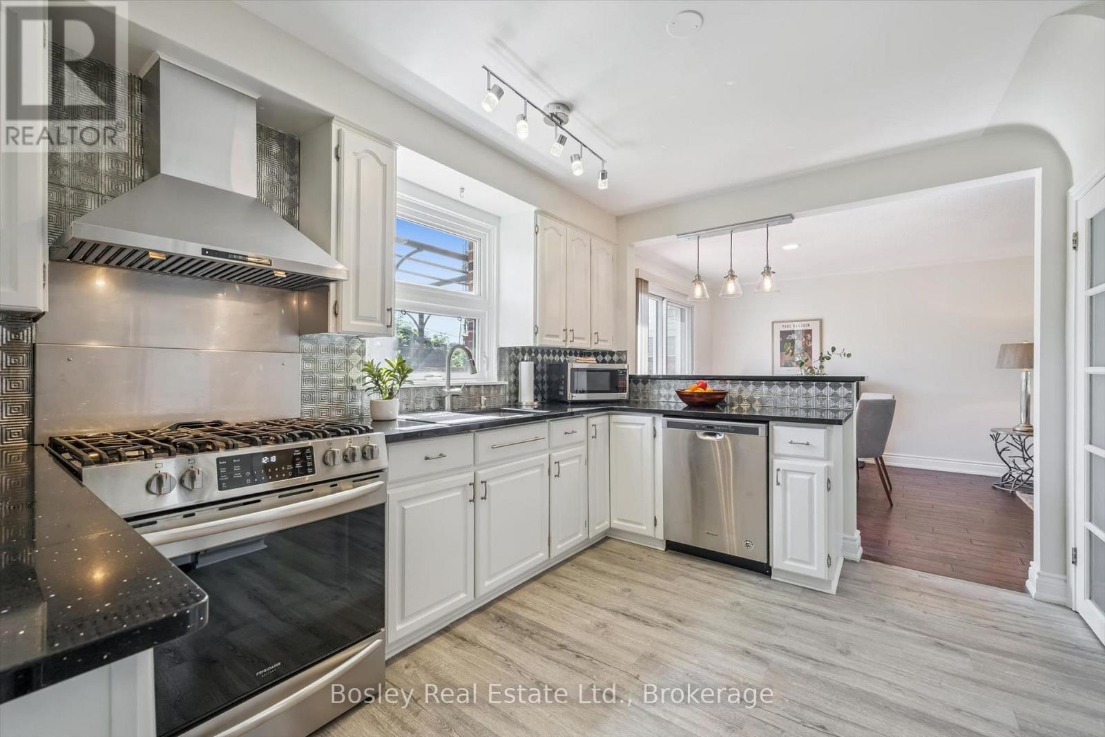 1010 Baldwin Road, Mississauga, Ontario  L4Y 1J2 - Photo 14 - W13783718