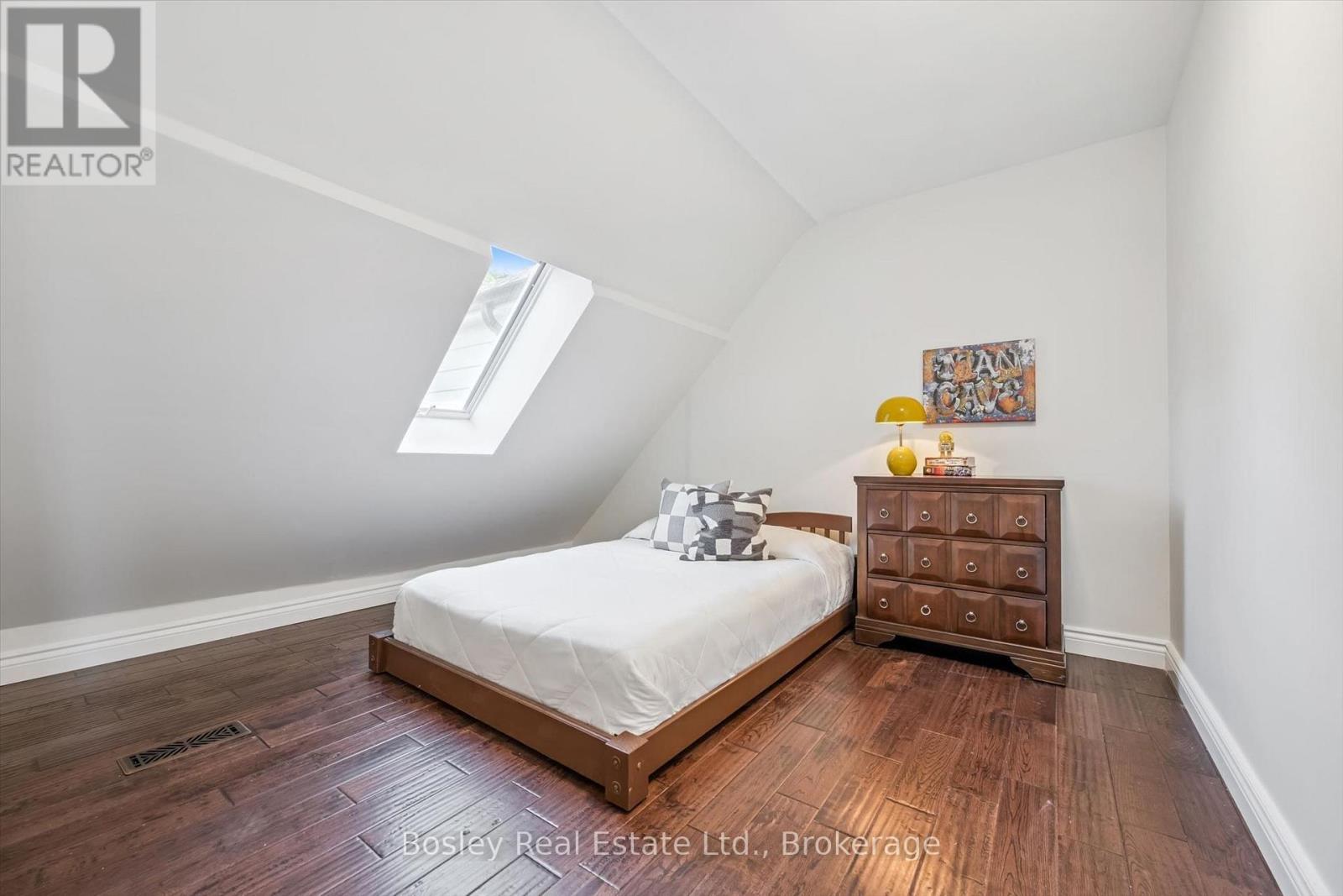 1010 Baldwin Road, Mississauga, Ontario  L4Y 1J2 - Photo 27 - W13783718