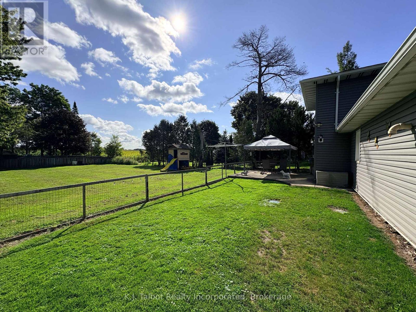 24 Maclellan Drive, Huron East, Ontario  N0M 1J0 - Photo 23 - X13783730