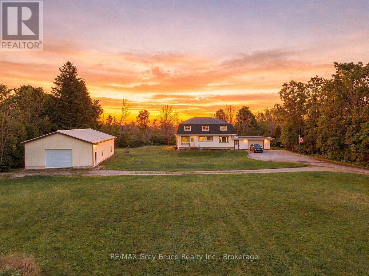 31906 Grey 1 Road, Georgian Bluffs, Ontario N0H 1S0 - Photo 1 - X13783772