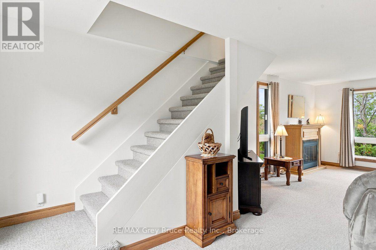 31906 Grey 1 Road, Georgian Bluffs, Ontario N0H 1S0 - Photo 12 - X13783772