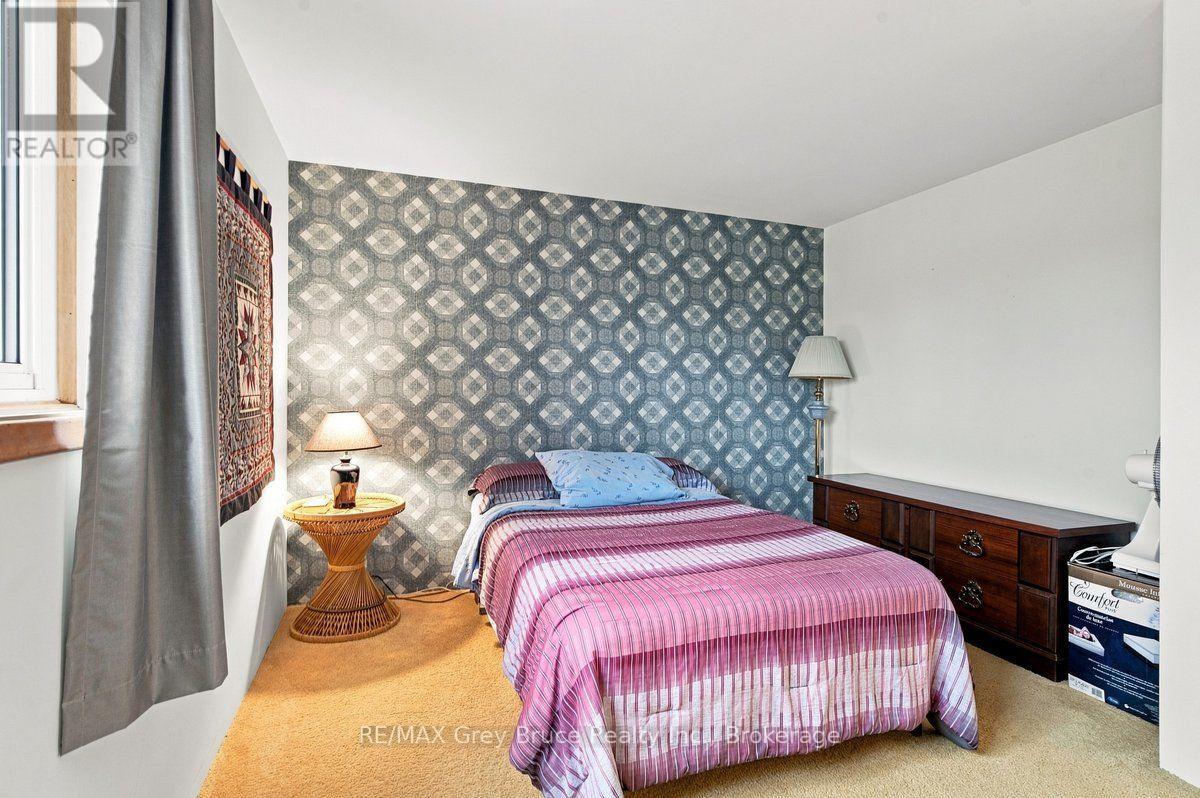 31906 Grey 1 Road, Georgian Bluffs, Ontario N0H 1S0 - Photo 13 - X13783772