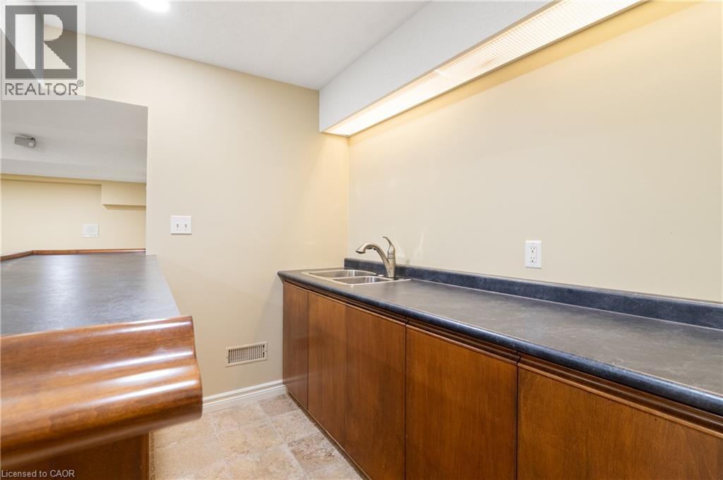648 Bayhampton Crescent, Waterloo, Ontario  N2K 3P1 - Photo 34 - 40857793