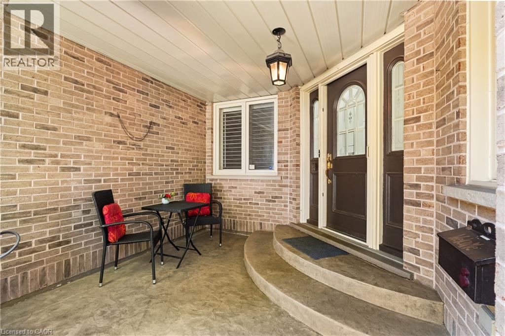 648 Bayhampton Crescent, Waterloo, Ontario  N2K 3P1 - Photo 4 - 40857793