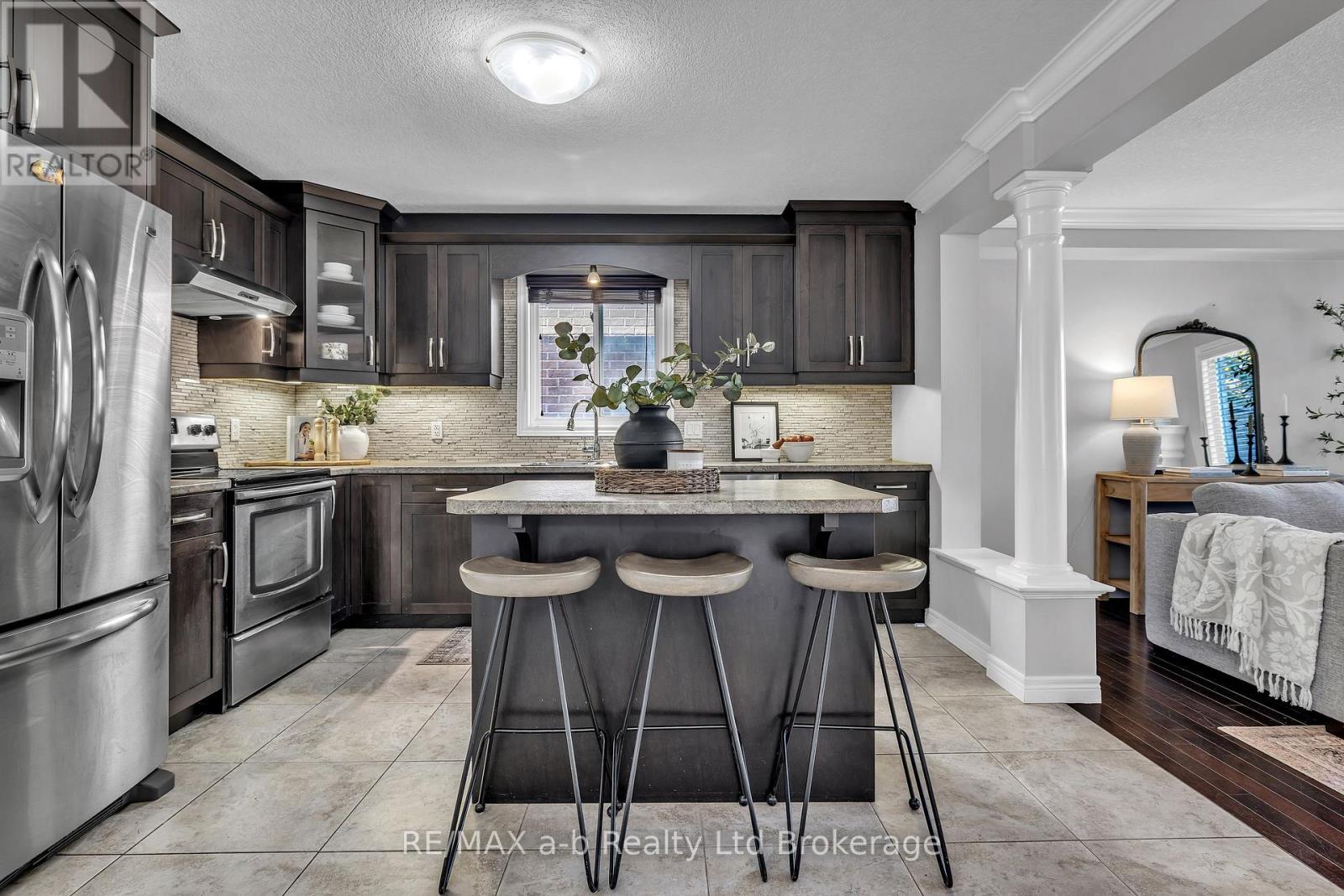 712 Blackacres Boulevard, London North, Ontario  N6G 0J1 - Photo 5 - X13783796