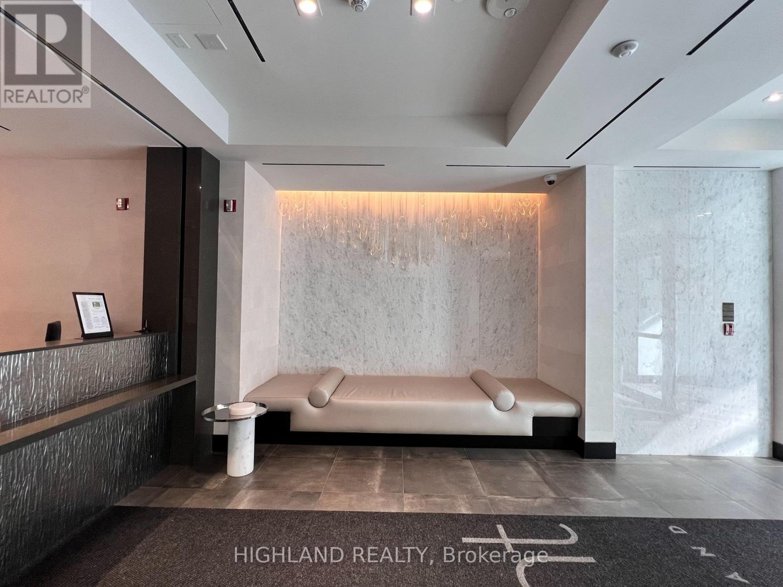2405 - 8 Cumberland Street, Toronto, Ontario  M4W 0B6 - Photo 4 - C13783666