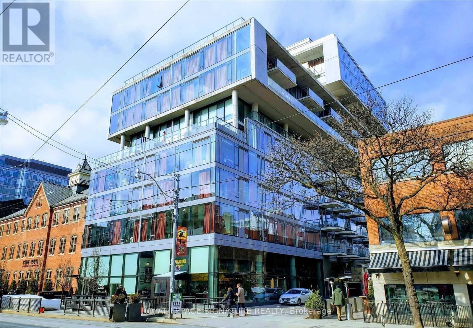 821 FURNISHED - 560 KING STREET W
