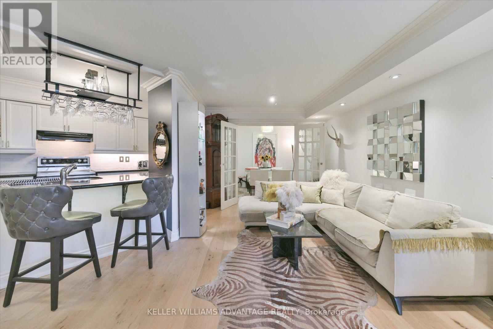 601 - 300 BALLIOL STREET, Toronto, Ontario