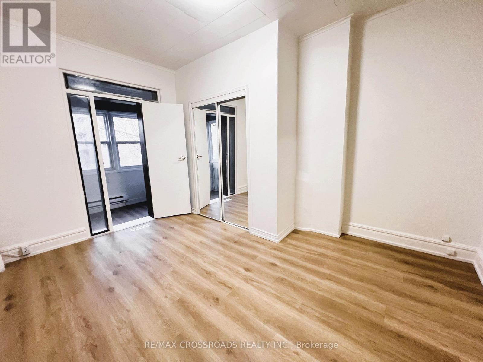 82 Curzon Street, Toronto, Ontario  M4M 3B4 - Photo 10 - E13783684