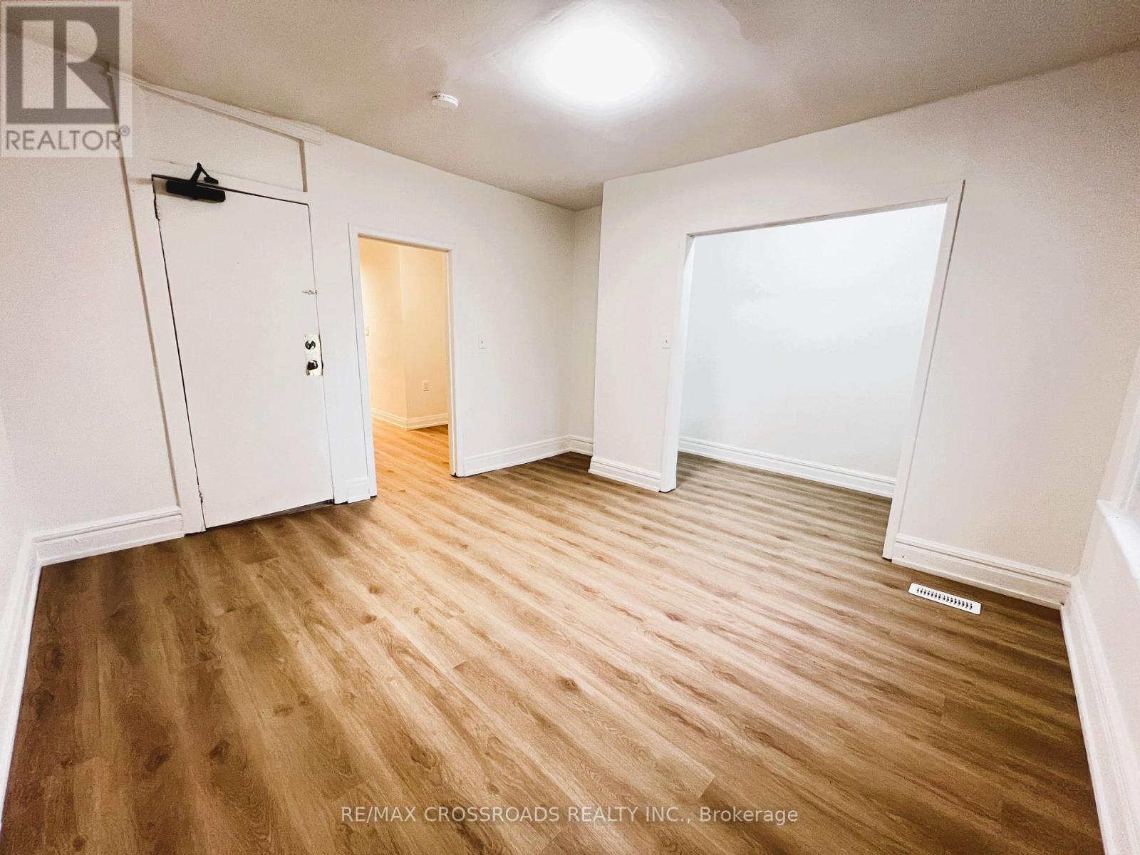 82 Curzon Street, Toronto, Ontario  M4M 3B4 - Photo 16 - E13783684
