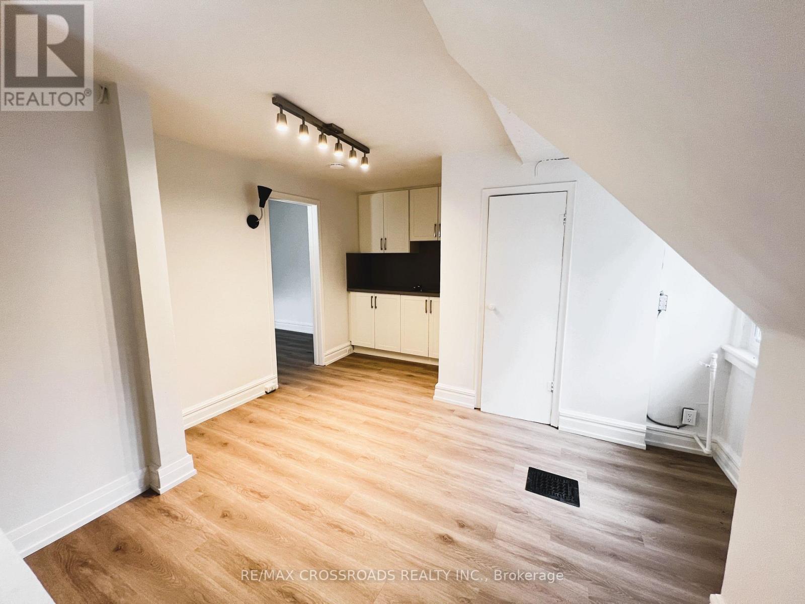 82 Curzon Street, Toronto, Ontario  M4M 3B4 - Photo 23 - E13783684