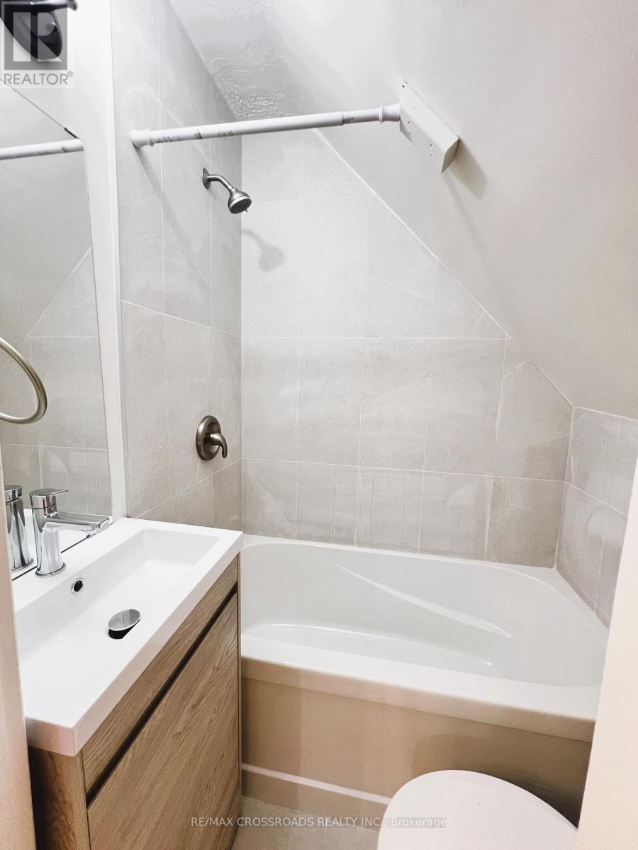 82 Curzon Street, Toronto, Ontario  M4M 3B4 - Photo 30 - E13783684