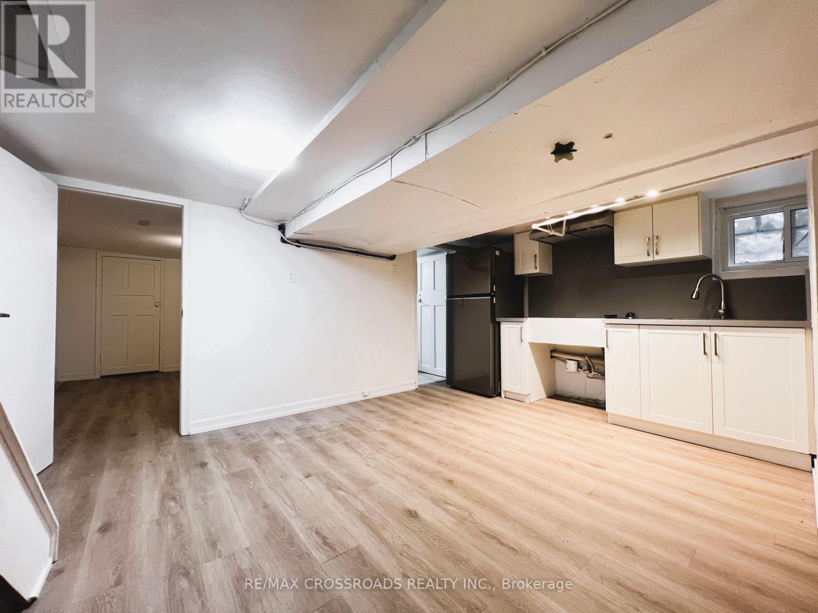 82 Curzon Street, Toronto, Ontario  M4M 3B4 - Photo 32 - E13783684