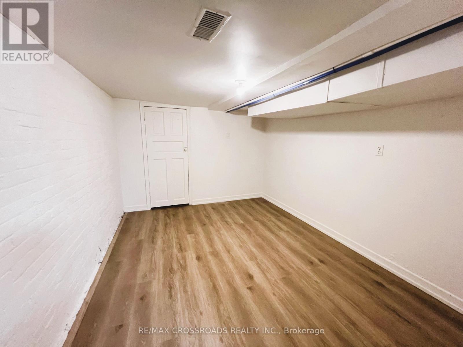 82 Curzon Street, Toronto, Ontario  M4M 3B4 - Photo 33 - E13783684