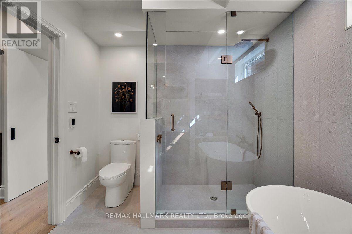 25 Bowden Street, Toronto, Ontario  M4K 2X3 - Photo 28 - E13783780