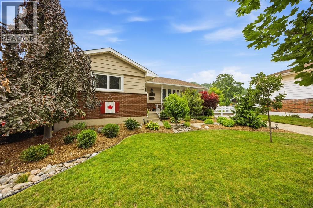 820 Woodward Crescent, Sarnia, Ontario  N7V 2E6 - Photo 45 - 26022388