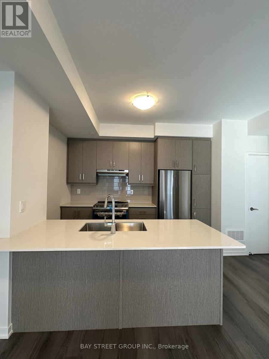 Th166 - 151 Honey Crisp Crescent, Vaughan, Ontario  L4K 5Z8 - Photo 4 - N13783654