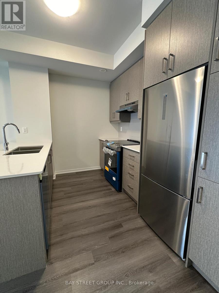 Th166 - 151 Honey Crisp Crescent, Vaughan, Ontario  L4K 5Z8 - Photo 5 - N13783654