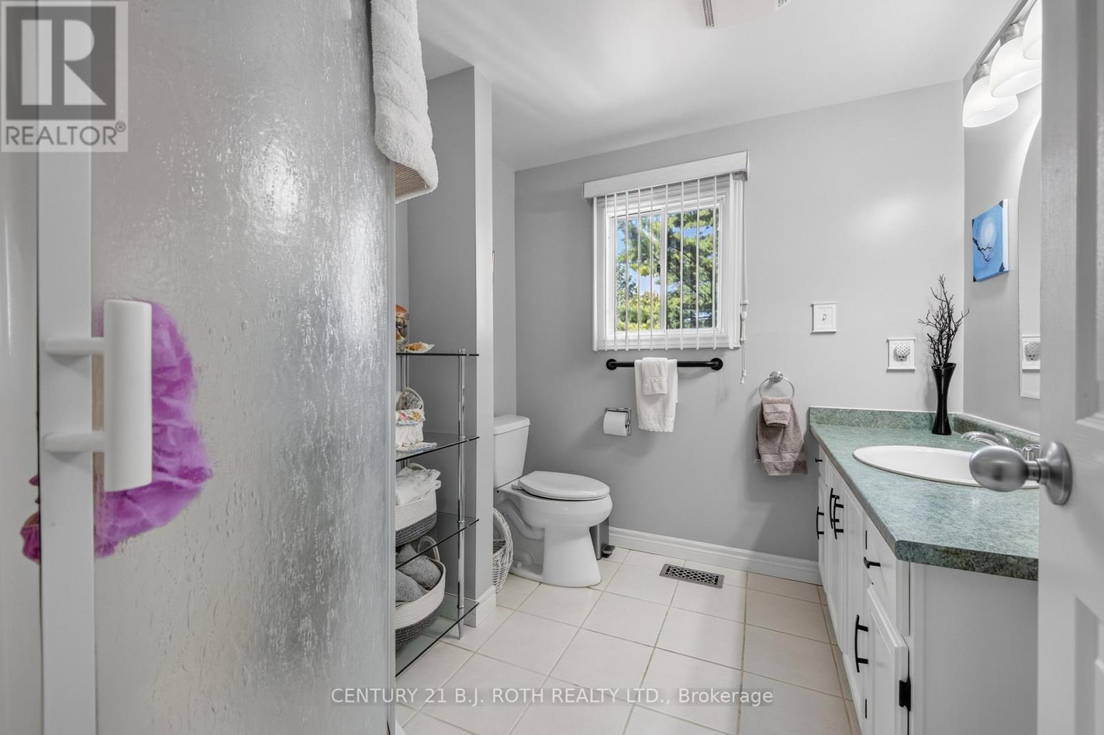 18 Belle Isle Arm, Innisfil, Ontario  L9S 1N8 - Photo 8 - N13783714