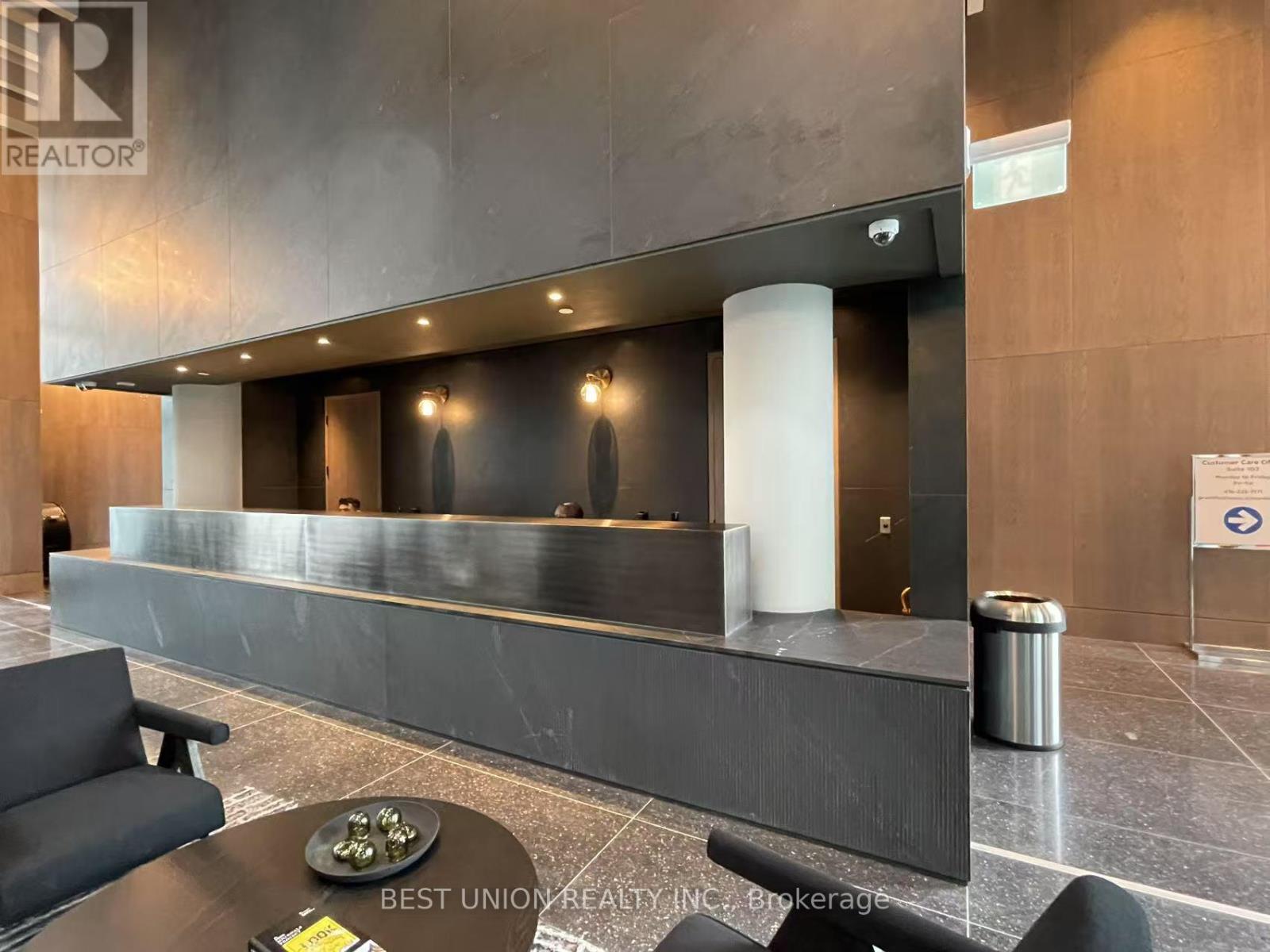 2802 - 28 Interchange Way, Vaughan, Ontario  L4K 0P8 - Photo 3 - N13783766
