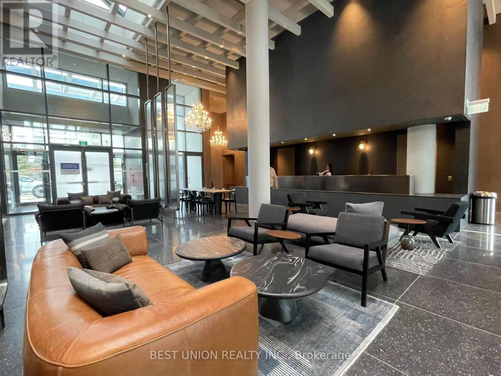 2802 - 28 Interchange Way, Vaughan, Ontario  L4K 0P8 - Photo 4 - N13783766