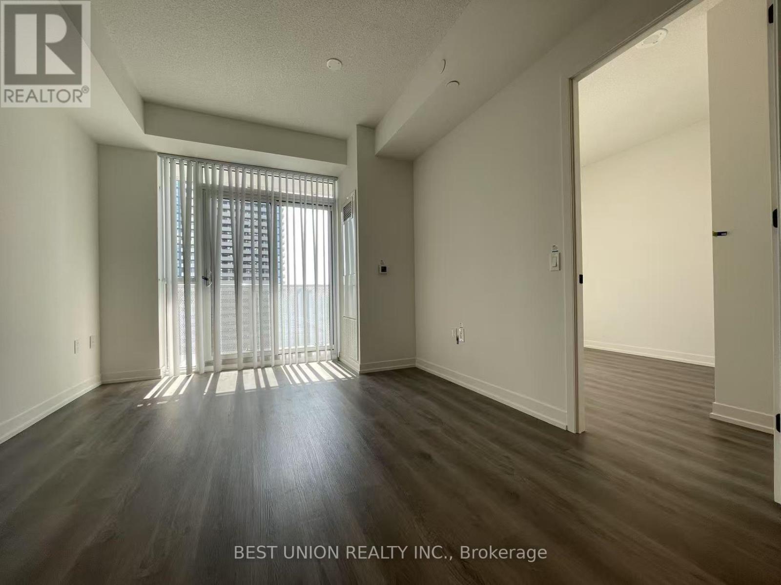 2802 - 28 Interchange Way, Vaughan, Ontario  L4K 0P8 - Photo 9 - N13783766