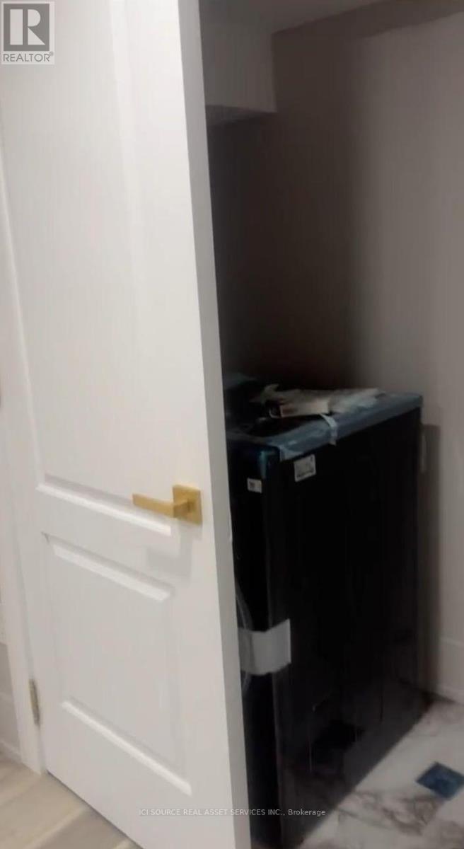 Lower - 92 Richard Lovat Court, Vaughan, Ontario L0J 1C0 - Photo 5 - N13783768