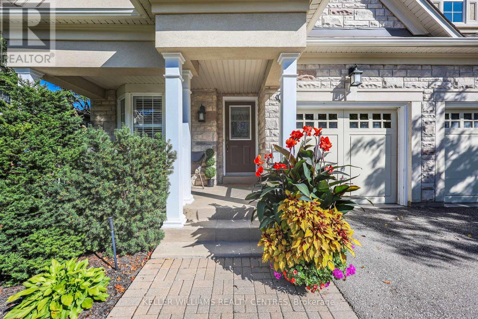 10 - 353 Terry Carter Crescent, Newmarket, Ontario  L3Y 9G2 - Photo 4 - N13783770