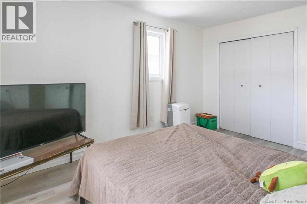 223 Boul St-Pierre E. Boulevard, Caraquet, New Brunswick  E1W 1B1 - Photo 23 - NB144128