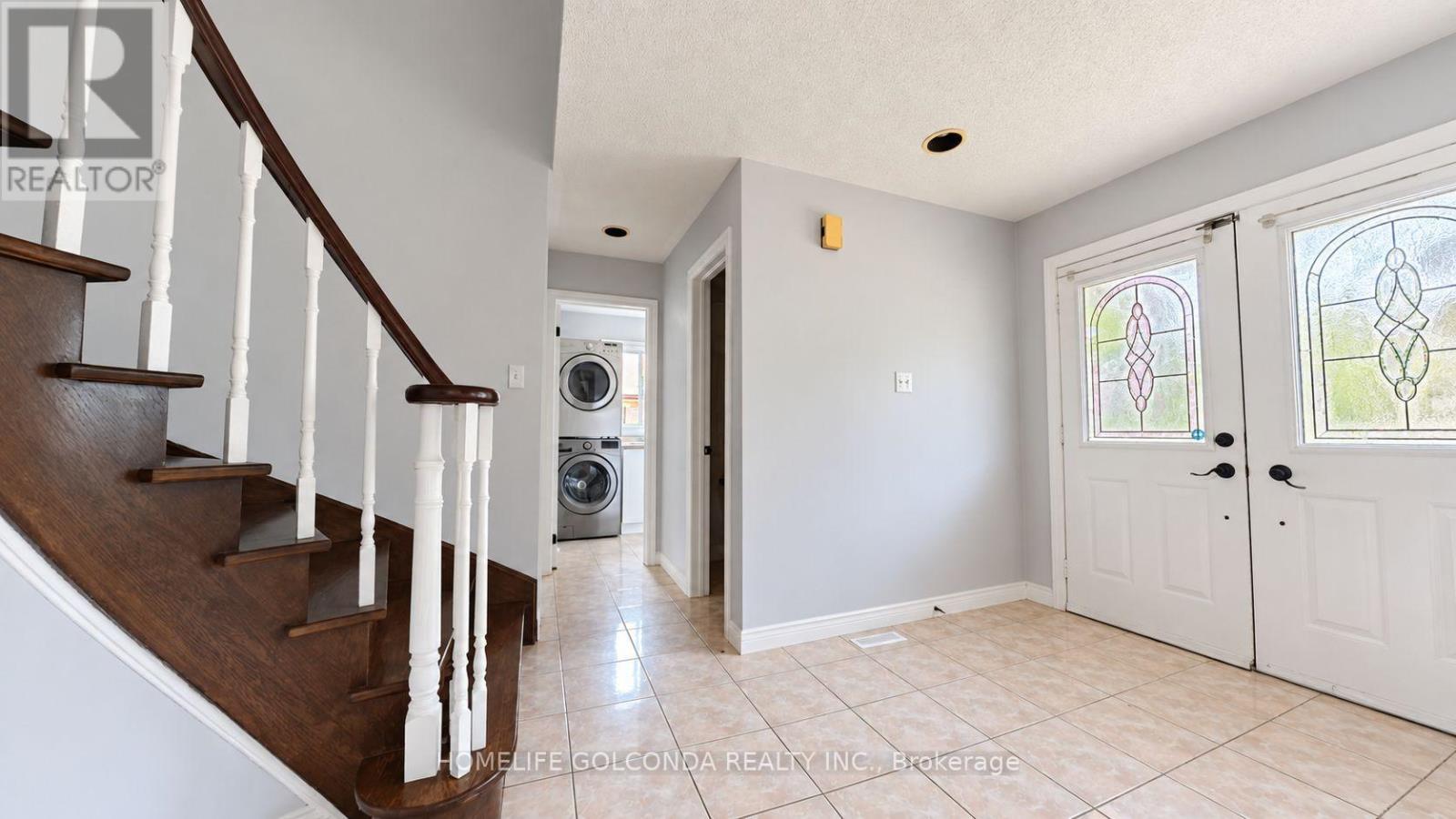 26 Warner Road, Barrie (Holly), Ontario  L4N 7M5 - Photo 4 - S13783692