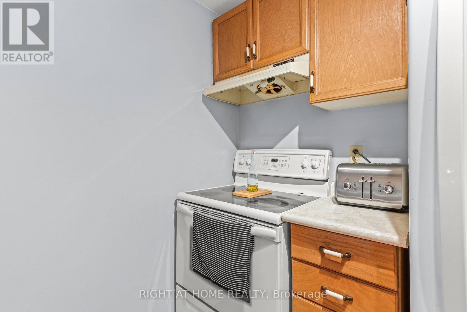 44 Ferguson Drive, Barrie, Ontario L4N 7B5 - Photo 8 - S13783702
