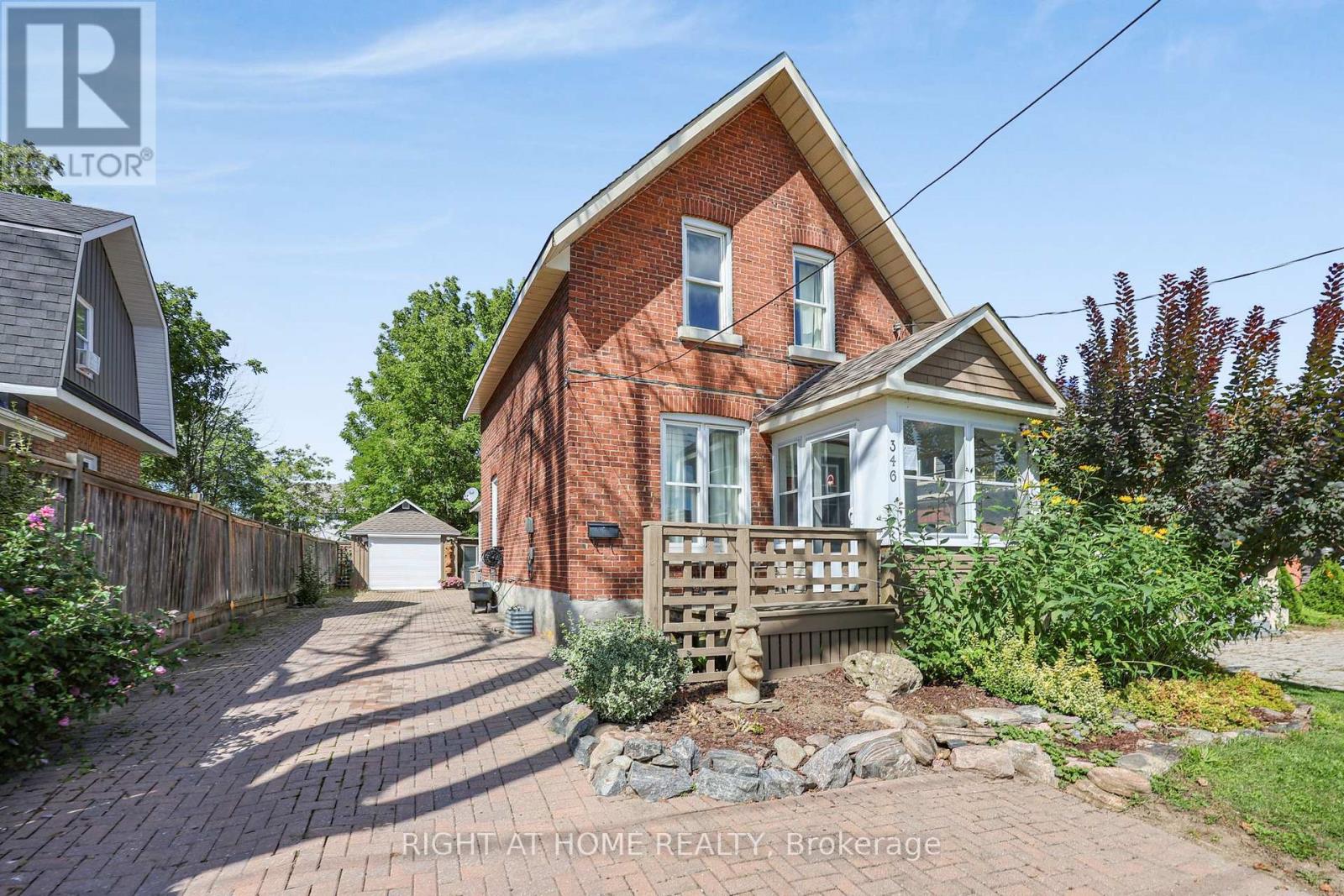 346 BAY STREET, Midland, Ontario