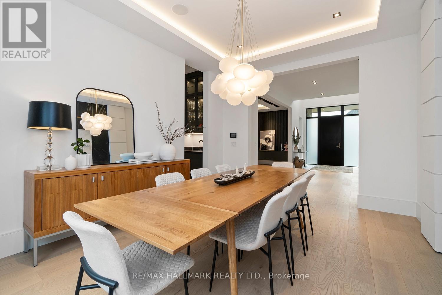 1403 Wren Avenue, Oakville, Ontario  L6L 2V7 - Photo 7 - W13781538