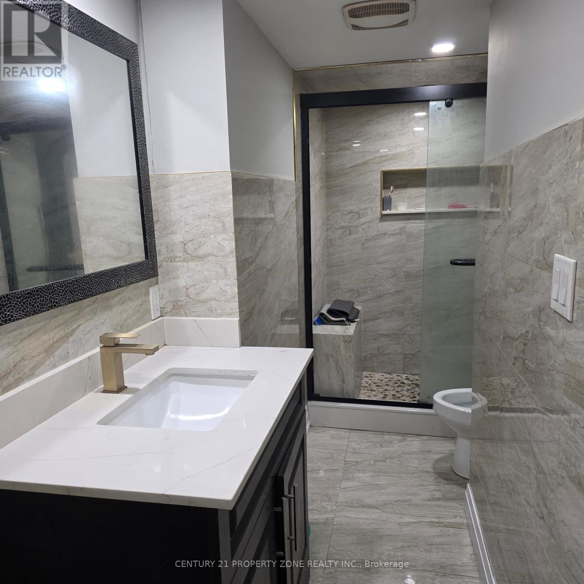 2 Bachelor Street, Brampton (Northwest Brampton), Ontario  L7A 5B1 - Photo 10 - W13783664