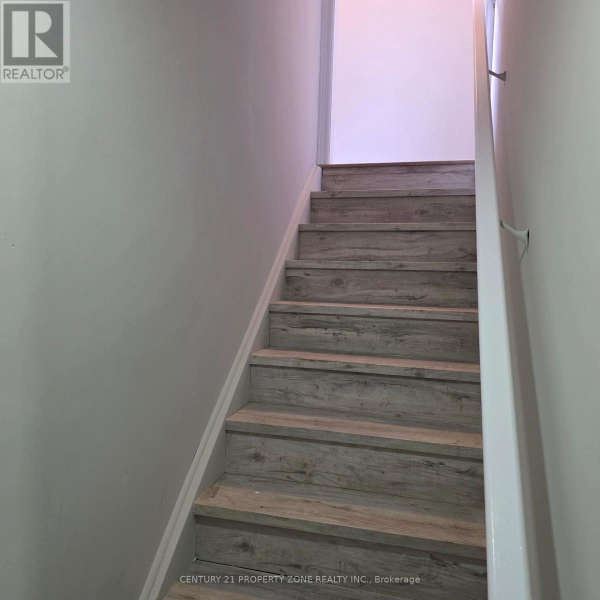 2 Bachelor Street, Brampton (Northwest Brampton), Ontario  L7A 5B1 - Photo 12 - W13783664