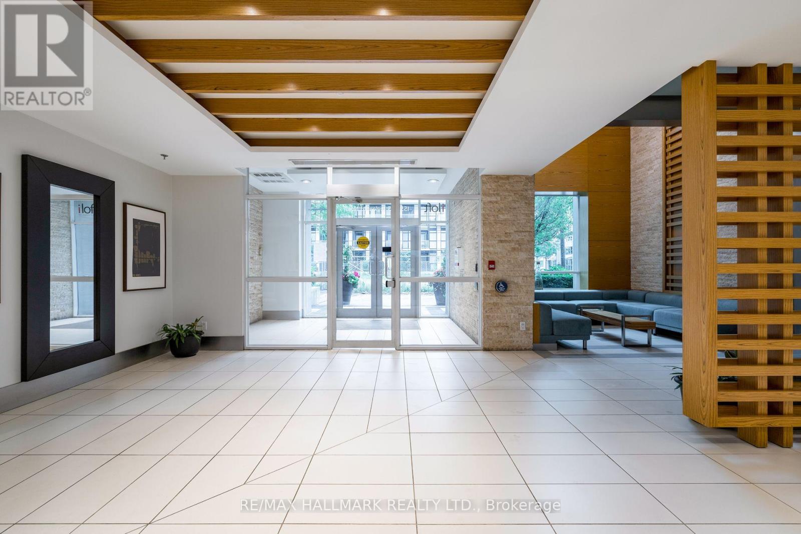 824 - 165 Legion Road N, Toronto, Ontario  M8Y 0B3 - Photo 47 - W13783748