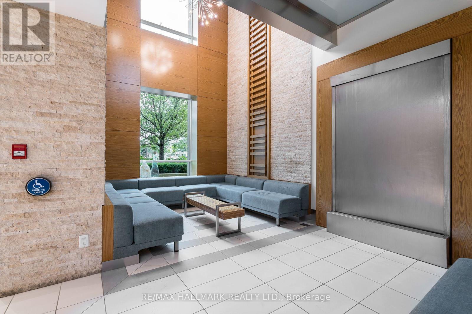 824 - 165 Legion Road N, Toronto, Ontario  M8Y 0B3 - Photo 48 - W13783748