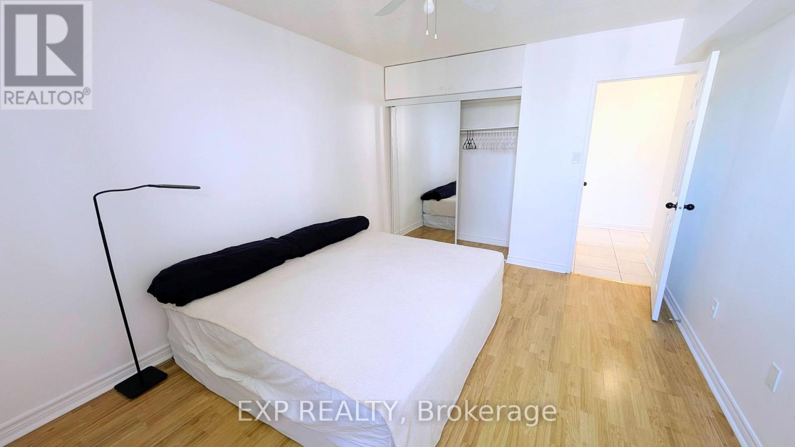 1813 - 320 Dixon Road, Toronto, Ontario M9R 1S8 - Photo 18 - W13783762