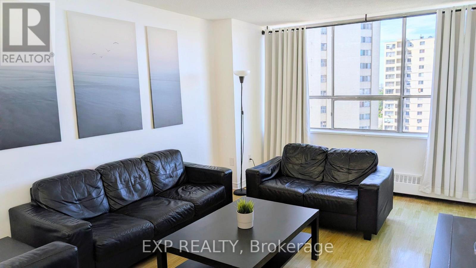 1813 - 320 Dixon Road, Toronto, Ontario M9R 1S8 - Photo 4 - W13783762