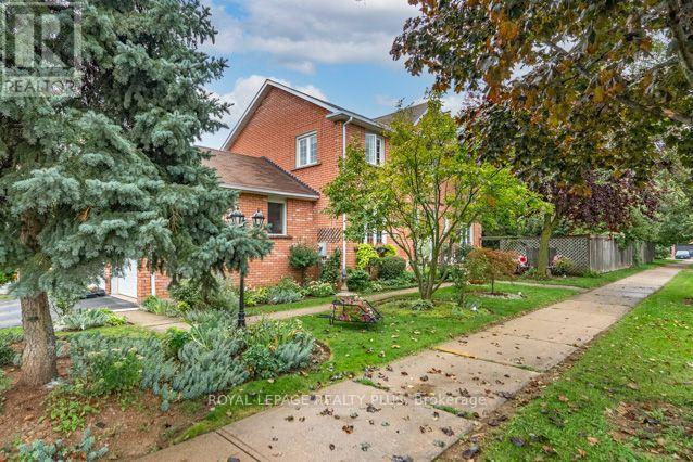 3362 Aubrey Road, Mississauga, Ontario  L5L 5E1 - Photo 3 - W13783782