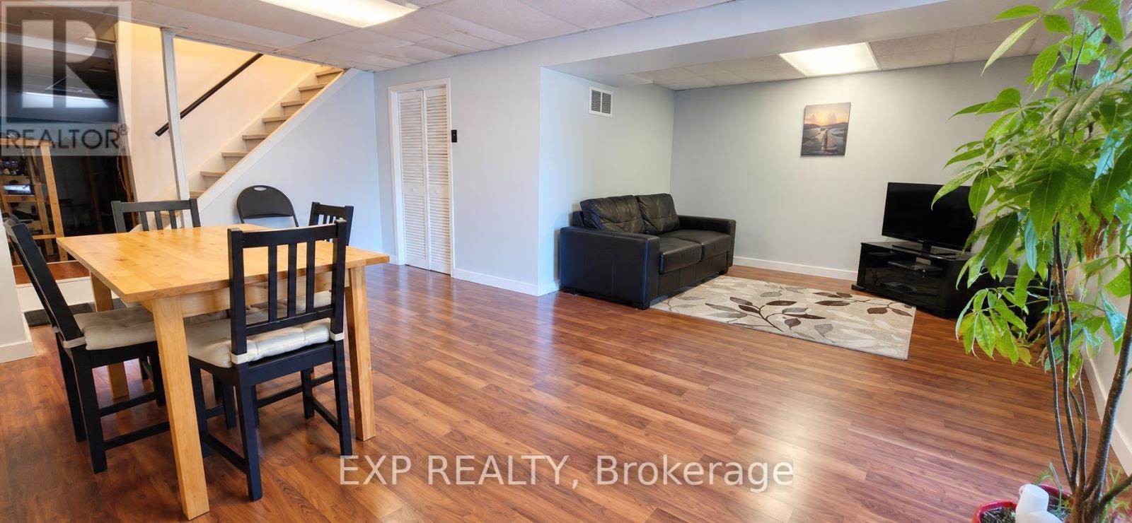 8 Habitat Square, Brampton, Ontario  L6S 1X7 - Photo 8 - W13783794