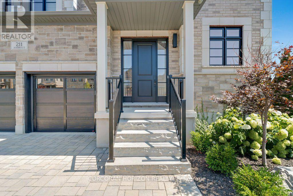211 Ambrous Crescent, Guelph, Ontario  N1G 0G3 - Photo 4 - X13783724