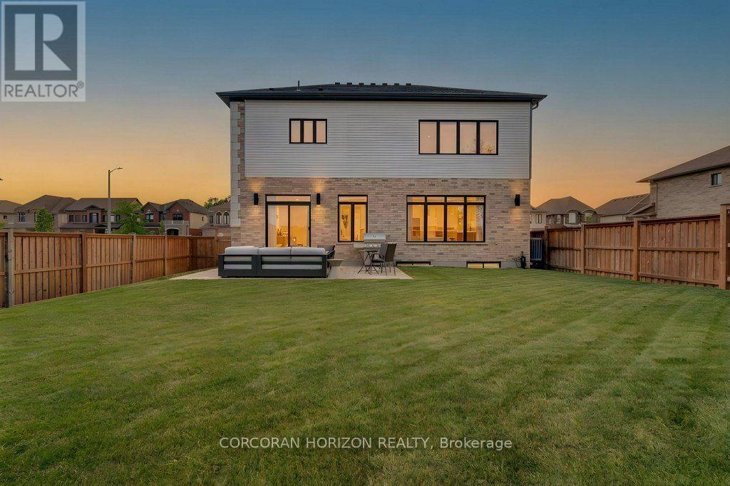 211 Ambrous Crescent, Guelph, Ontario  N1G 0G3 - Photo 45 - X13783724