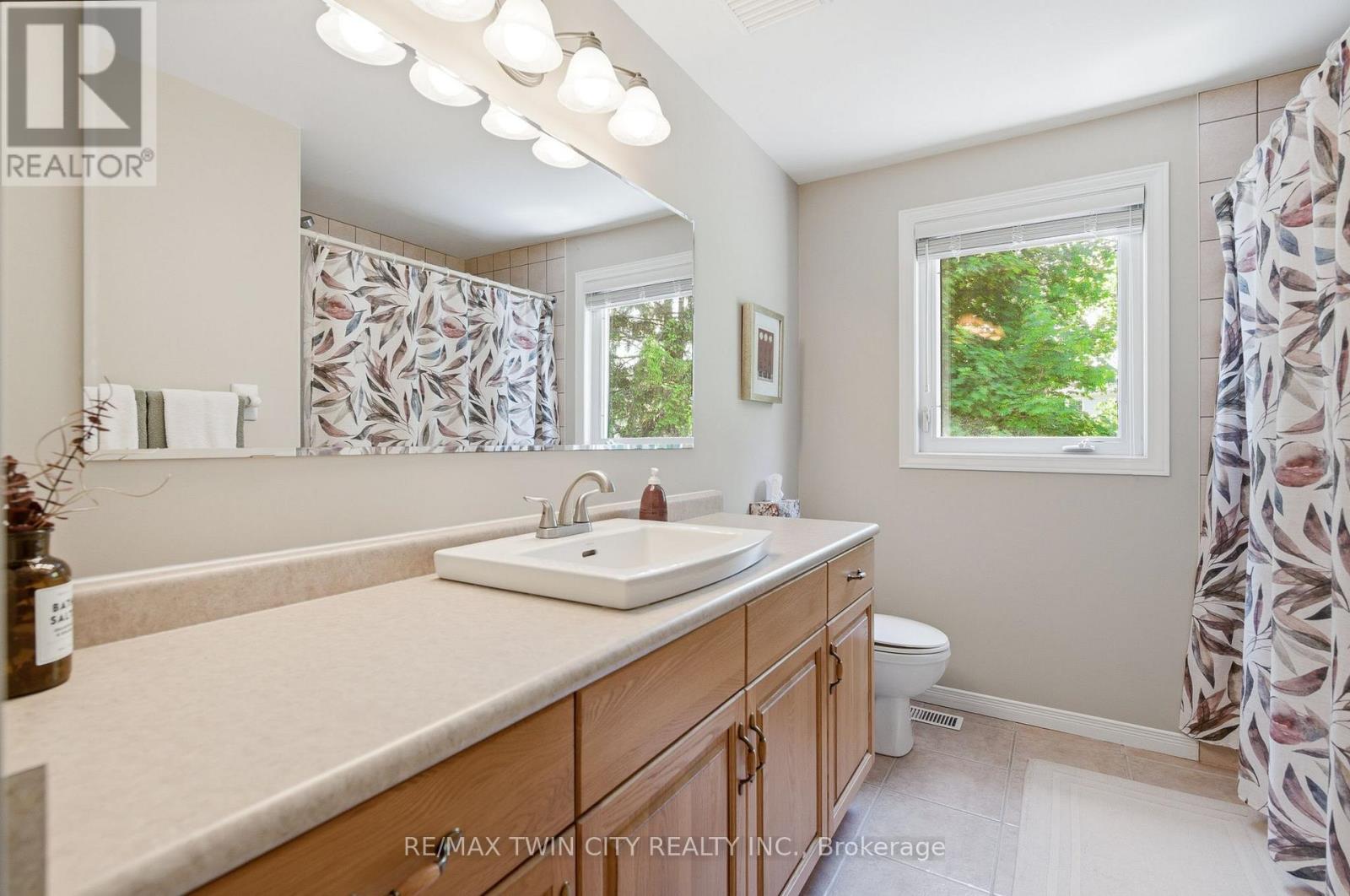 15 Carolinian Lane, Cambridge, Ontario  N1S 5B5 - Photo 27 - X13783754