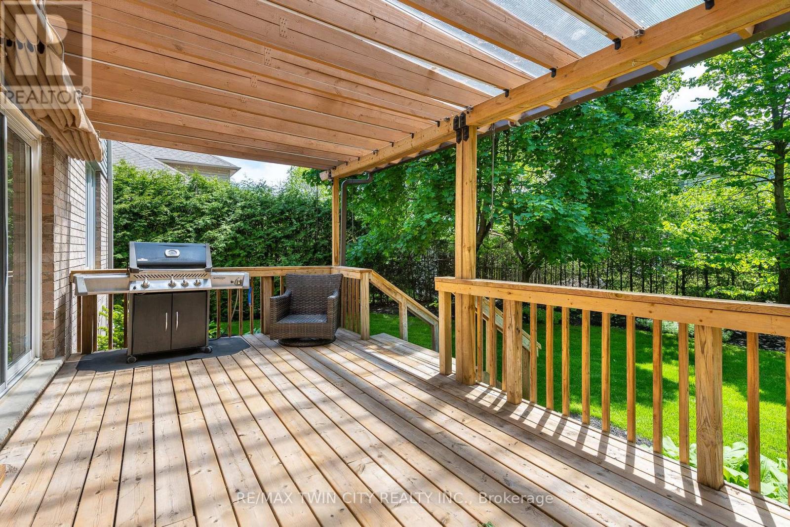 15 Carolinian Lane, Cambridge, Ontario  N1S 5B5 - Photo 32 - X13783754