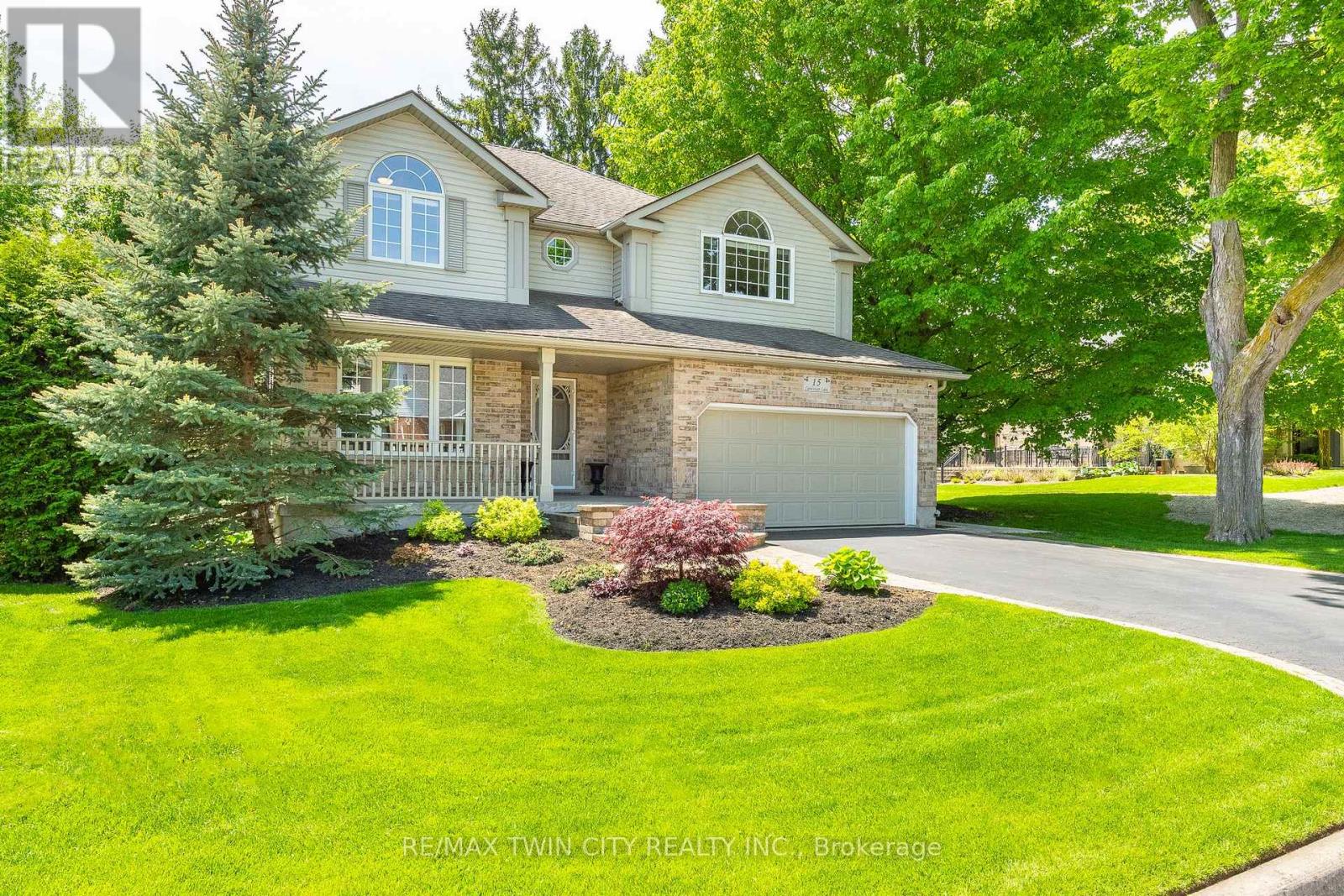 15 Carolinian Lane, Cambridge, Ontario  N1S 5B5 - Photo 4 - X13783754