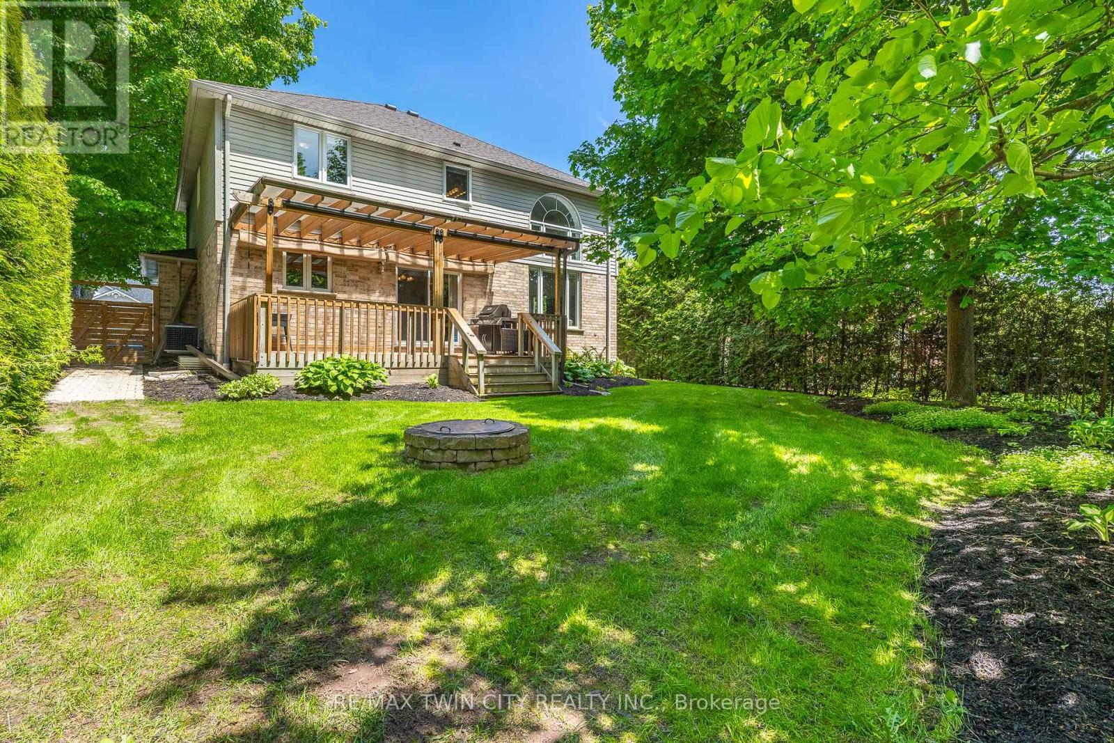 15 Carolinian Lane, Cambridge, Ontario  N1S 5B5 - Photo 40 - X13783754