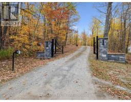 1085 AUSTIN LANE, Lake of Bays, Ontario