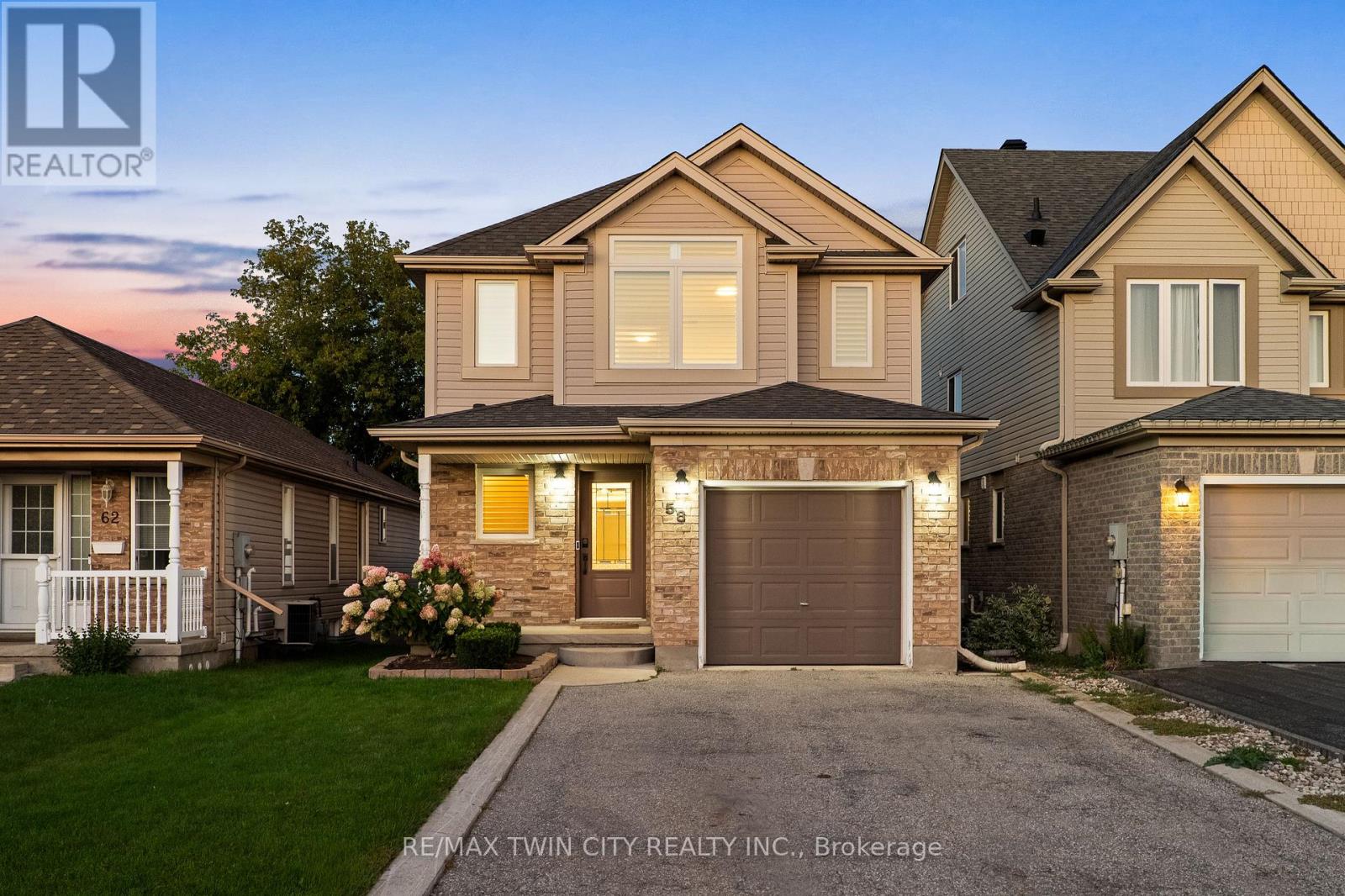 58 CHATEAU CRESCENT, Cambridge, Ontario